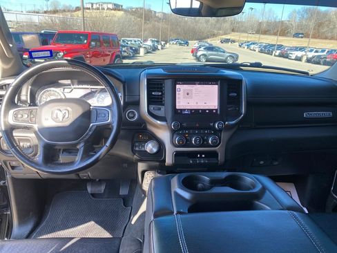 Used 2022 RAM 1500 Laramie AWD/4WD image 13