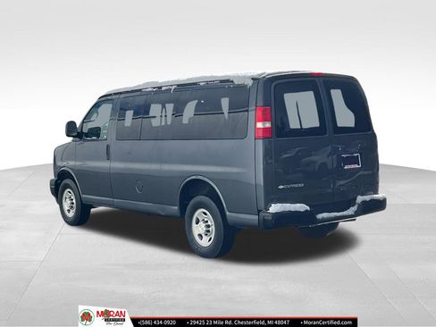 Used 2017 Chevrolet Express 2500 LS image 4