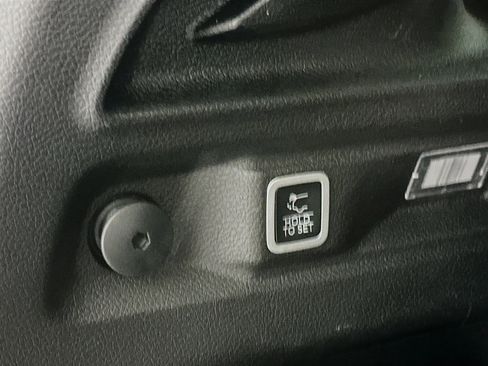 Used 2024 Jeep Grand Cherokee L Laredo image 31