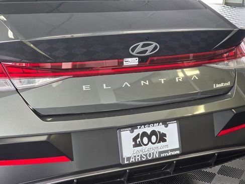 New 2026 Hyundai Elantra Limited image 13