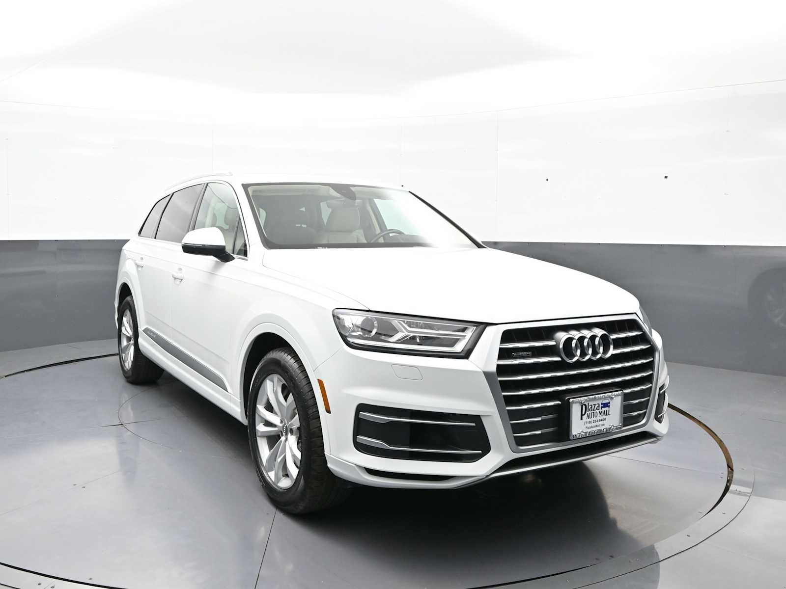 Used 2019 Audi Q7 3.0T Premium w/ Convenience Package AWD/4WD image 2