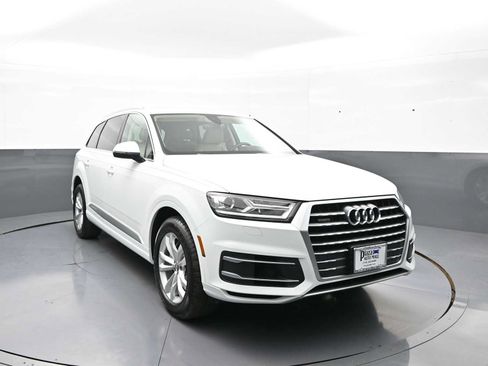 Used 2019 Audi Q7 3.0T Premium w/ Convenience Package AWD/4WD image 2