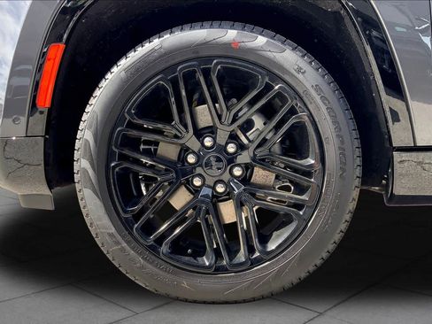 New 2026 Jeep Grand Wagoneer Limited AWD/4WD image 8