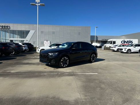 New 2026 Audi Q8 Premium Plus image 1