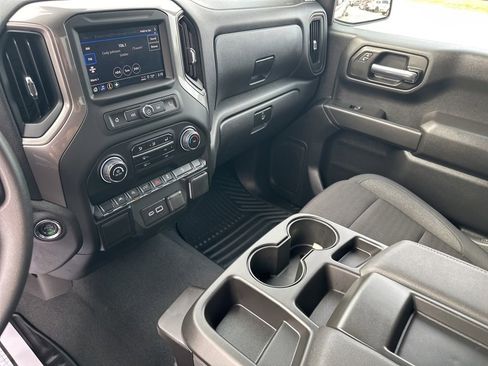 Used 2025 Chevrolet Silverado 1500 Custom Trail Boss w/ LPO, Dark Essentials Package image 30