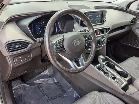 Used 2019 Hyundai Santa Fe SEL image 9