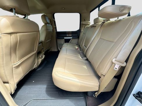 Used 2018 Ford F150 Lariat image 19