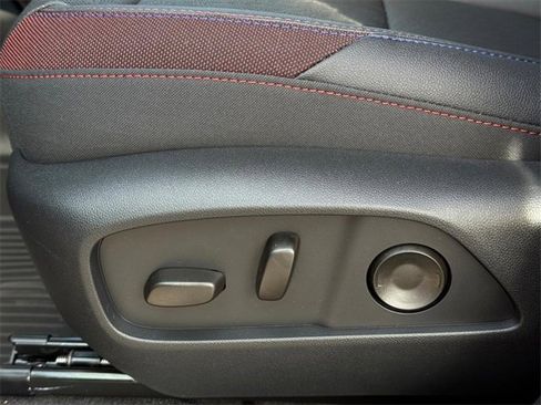 New 2026 Chevrolet Equinox RS w/ LPO, Floor Liner Package image 9