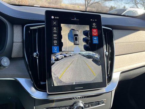 New 2026 Volvo XC90 B6 Plus image 30