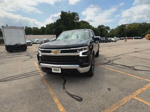 Certified 2024 Chevrolet Silverado 1500 LT AWD/4WD image 3