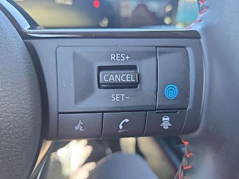 Certified 2025 Nissan Kicks SR w/ Illumination Package AWD/4WD image 16