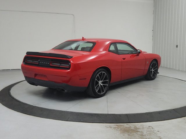 Used 2018 Dodge Challenger R/T Scat Pack w/ Leather Interior Group RWD image 8