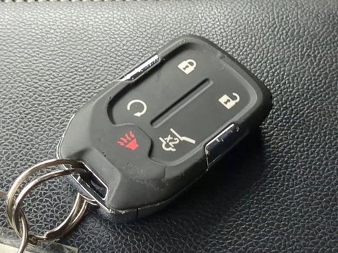 Used 2023 GMC Acadia SLE w/ Driver Convenience Package image 27