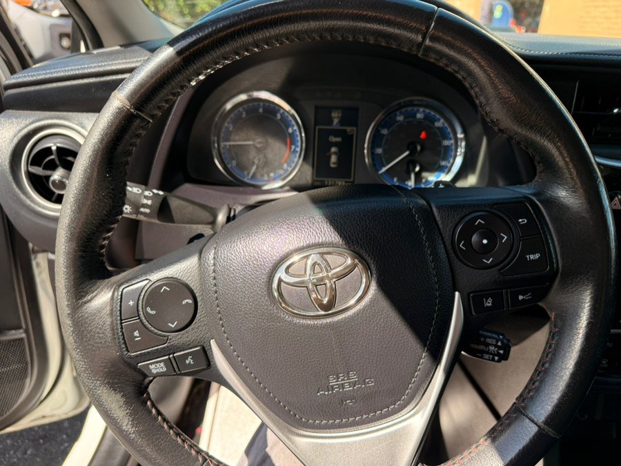 Used 2017 Toyota Corolla SE 50th Anniversary FWD image 19
