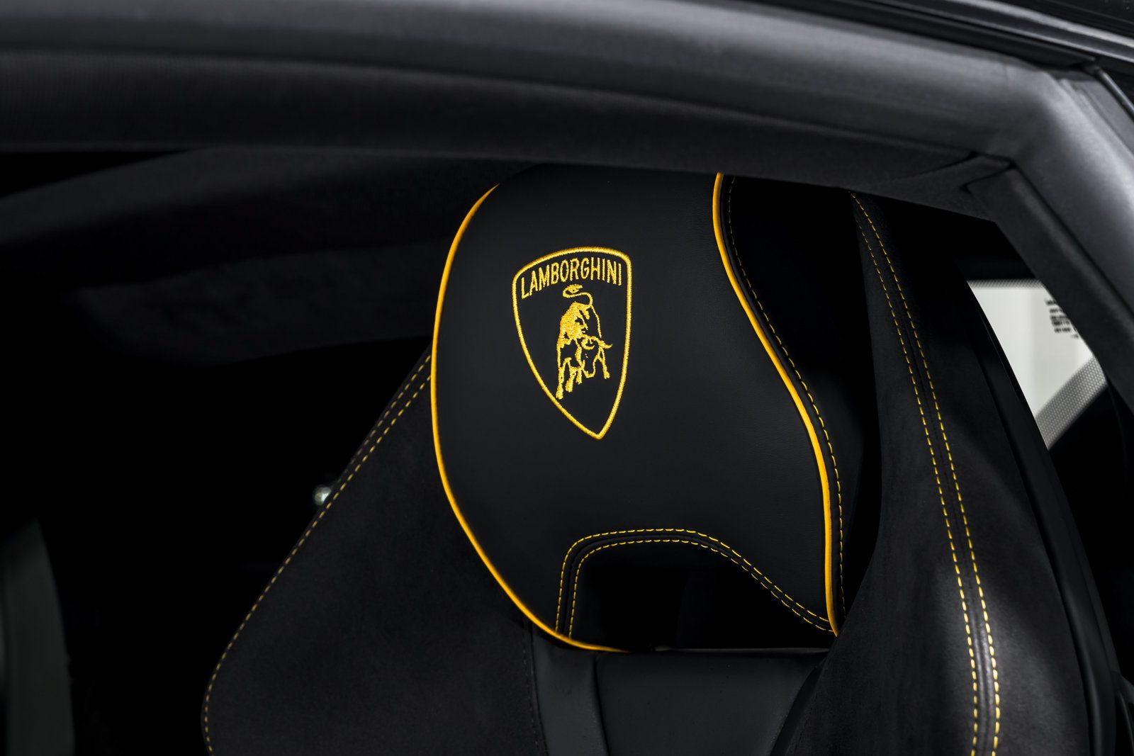 Used 2023 Lamborghini Huracan Tecnica RWD image 20
