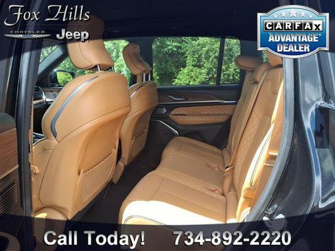 Certified 2023 Jeep Grand Cherokee Summit AWD/4WD image 11