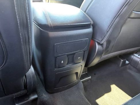 Used 2023 Ford Explorer XLT w/ Equipment Group 202A RWD image 22