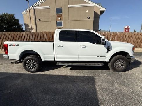 Used 2022 Ford F250 Lariat w/ Lariat Value Package image 8
