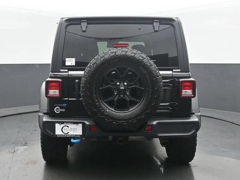 Used 2024 Jeep Wrangler Unlimited AWD/4WD image 5