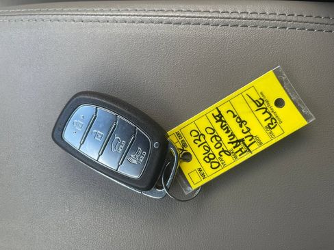 Used 2020 Hyundai Tucson Limited AWD/4WD image 30