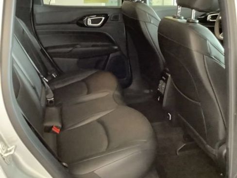 Used 2025 Jeep Compass Limited w/ High Altitude Package AWD/4WD image 18