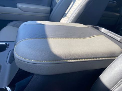 New 2026 Chevrolet Silverado 1500 ZR2 w/ Dark Appearance Package image 28