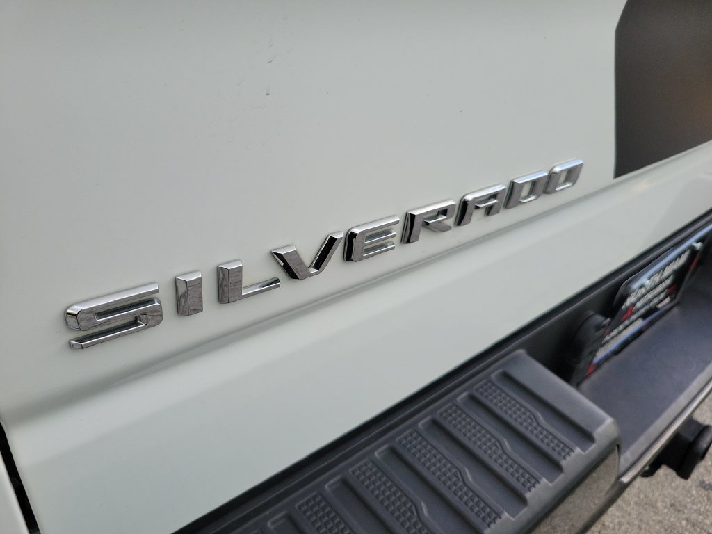 Used 2022 Chevrolet Silverado 1500 Custom Trail Boss AWD/4WD image 10