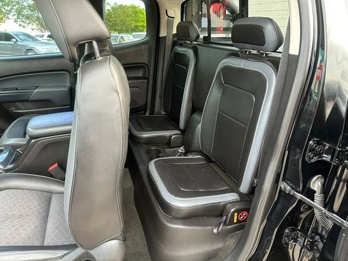 Used 2018 Chevrolet Colorado Z71 AWD/4WD image 14