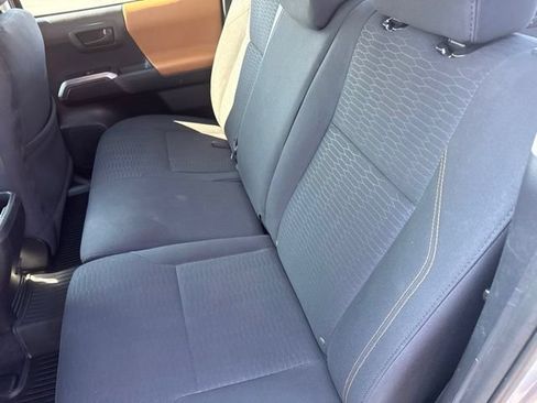 Used 2019 Toyota Tacoma SR5 RWD image 22