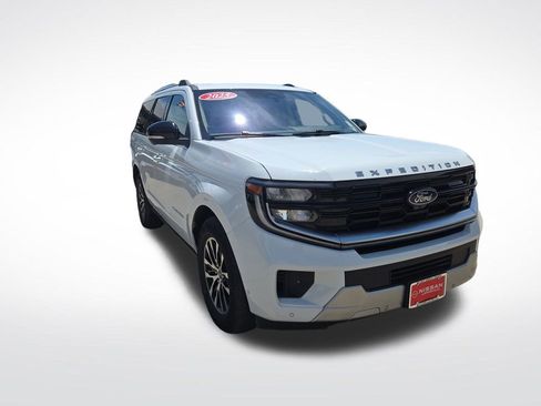 Used 2025 Ford Expedition Platinum AWD/4WD image 7