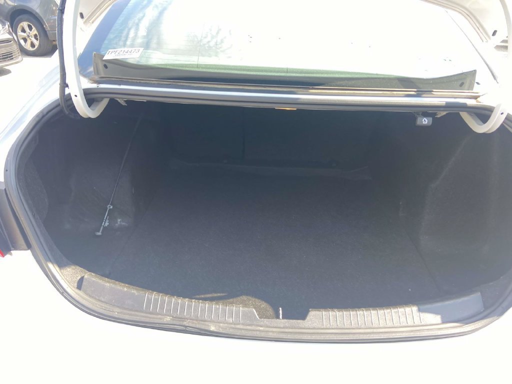 Used 2023 Chevrolet Malibu LT FWD image 7