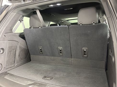 Used 2021 Chevrolet Tahoe Z71 w/ Luxury Package image 13