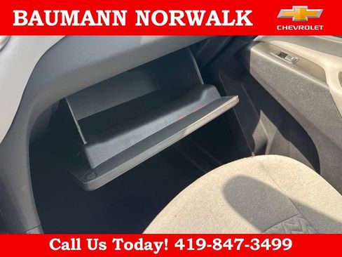 Used 2024 Chevrolet Equinox LS FWD image 30