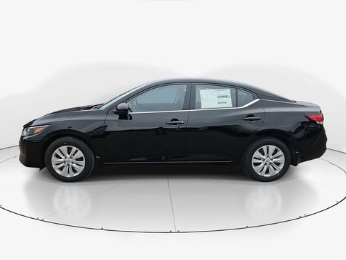 New 2025 Nissan Sentra S image 8