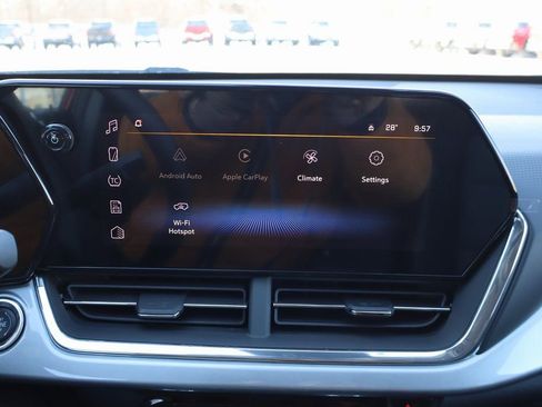 New 2026 Chevrolet Trax LT w/ LT Convenience Package FWD image 13