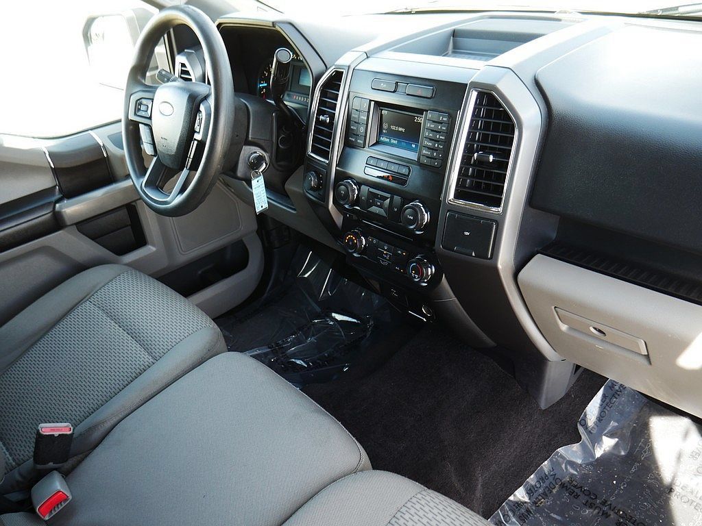 Used 2016 Ford F150 XLT AWD/4WD image 46