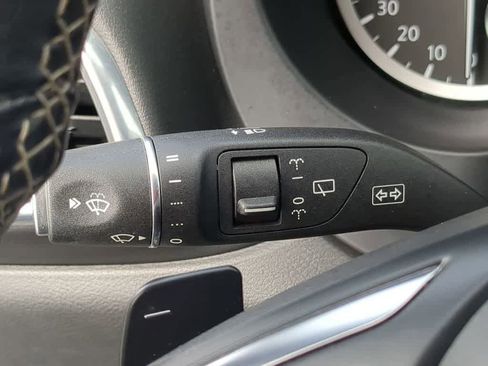 Used 2018 INFINITI QX30 AWD image 24