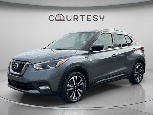 Certified 2019 Nissan Kicks SR w/ SR Premium Package FWD image 1