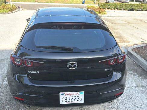 Used 2021 MAZDA MAZDA3 s FWD image 8