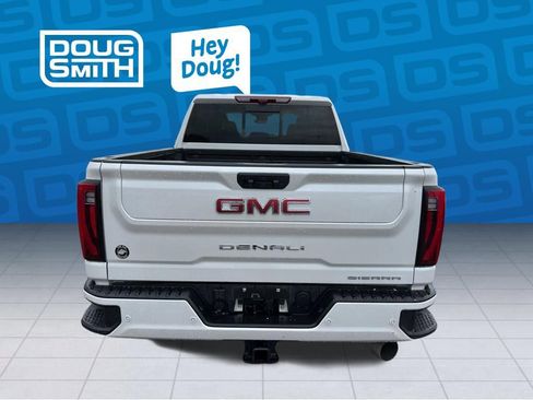 Used 2025 GMC Sierra 3500 Denali w/ Denali Reserve Package image 4