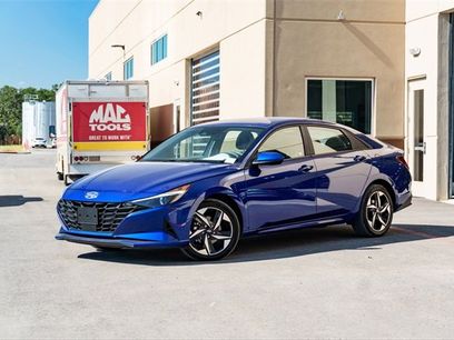 Certified 2023 Hyundai Elantra SEL w/ Convenience Package
