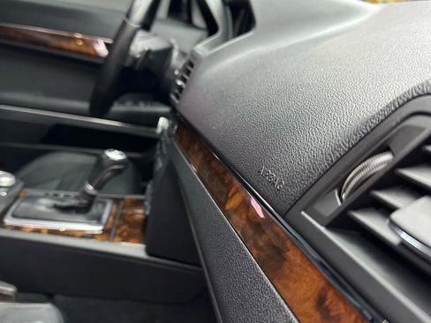 Used 2012 Mercedes-Benz E 350 4MATIC Coupe w/ Premium 2 Pkg image 32