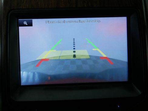 Used 2014 Ford F150 Lariat w/ Lariat Chrome Package image 26