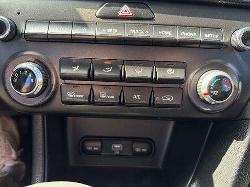 Used 2020 Kia Sportage LX FWD image 26