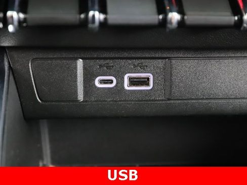 Used 2024 GMC Canyon Elevation w/ Convenience Package image 26