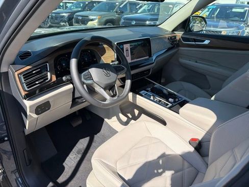 New 2026 Volkswagen Atlas SE AWD/4WD image 4
