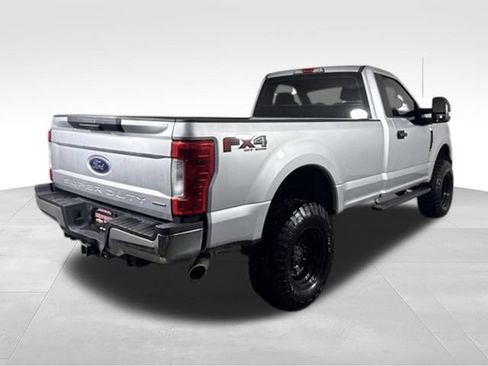 Used 2017 Ford F250 XL w/ Power Equipment Group AWD/4WD image 9
