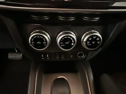 Used 2025 Mitsubishi Outlander Sport LE AWD/4WD image 23