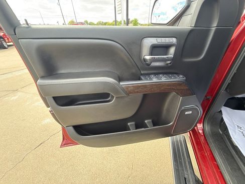 Used 2018 GMC Sierra 1500 Denali w/ Denali Ultimate Package AWD/4WD image 11