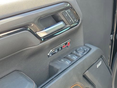 Used 2024 GMC Sierra 1500 AT4 w/ Technology Package AWD/4WD image 20